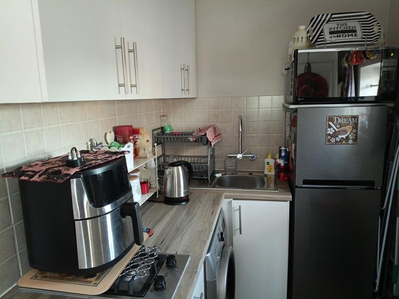 2 Bedroom Property for Sale in Pinelands Western Cape